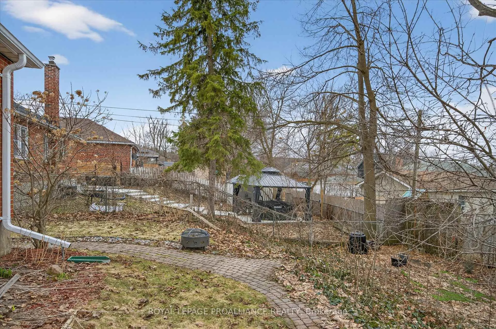 Photo 27 of 637 Beverly Street, Peterborough, Ashburnham Ward 4 — HOMEH
