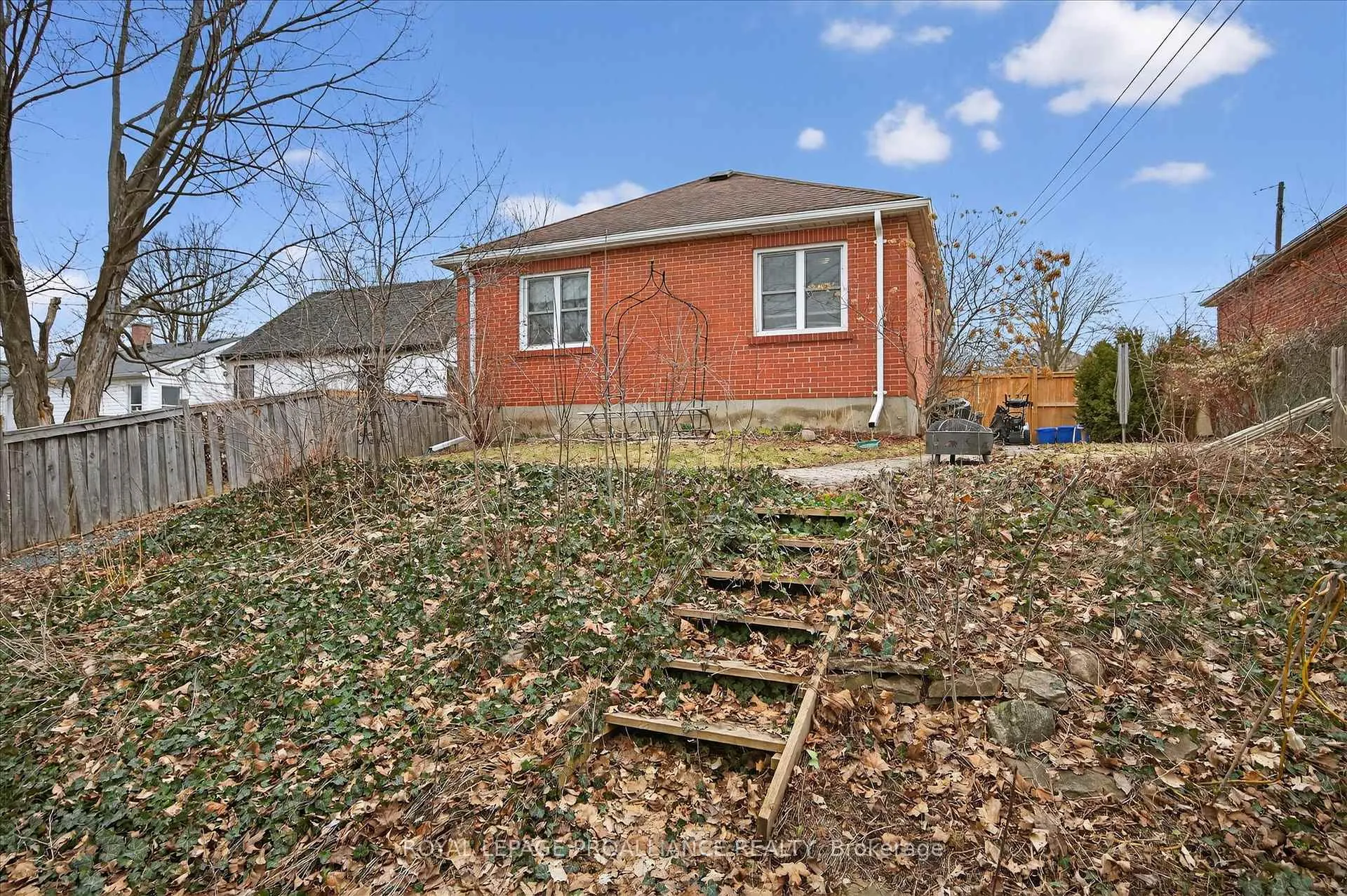 Photo 28 of 637 Beverly Street, Peterborough, Ashburnham Ward 4 — HOMEH