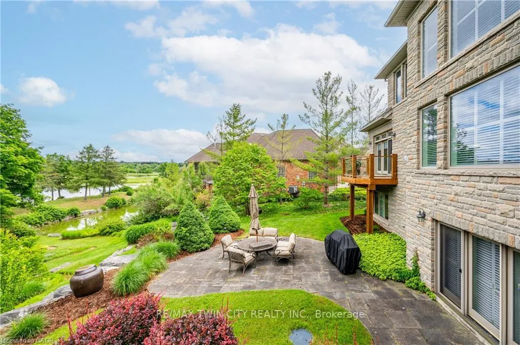 Photo 4 of 338 River Oak Place, Waterloo — HOMEH