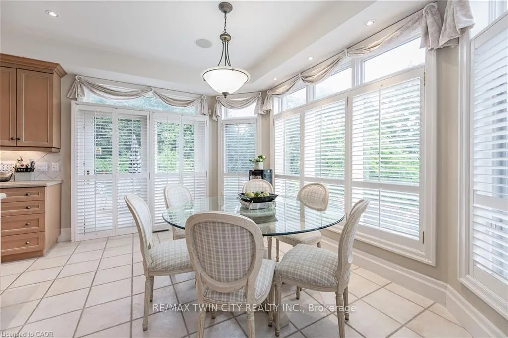 Photo 15 of 338 River Oak Place, Waterloo — HOMEH