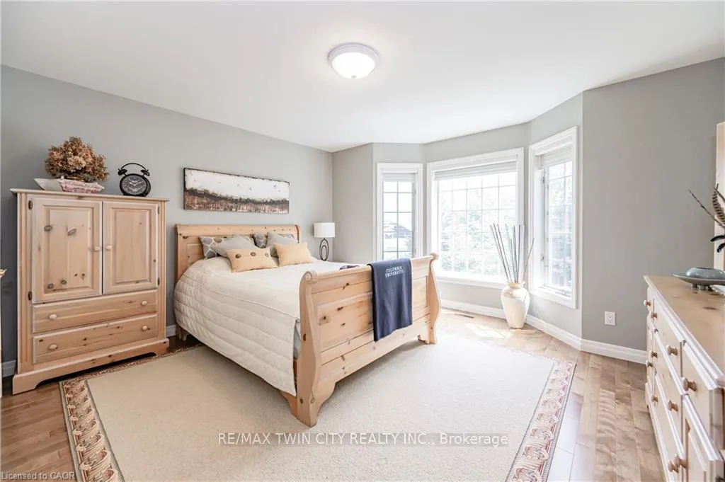 Photo 24 of 338 River Oak Place, Waterloo — HOMEH