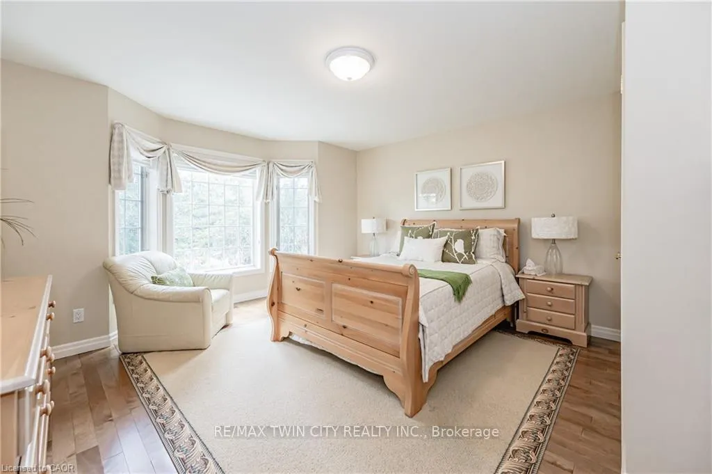 Photo 27 of 338 River Oak Place, Waterloo — HOMEH