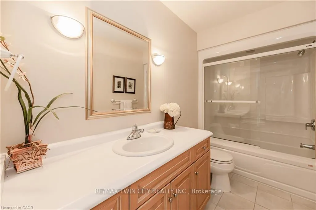 Photo 28 of 338 River Oak Place, Waterloo — HOMEH
