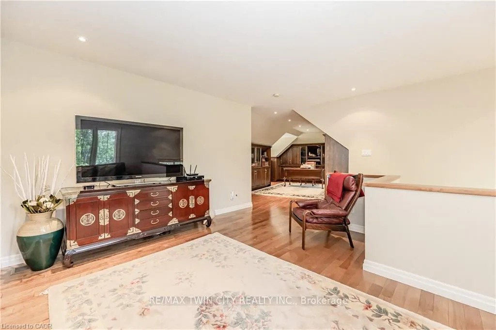 Photo 30 of 338 River Oak Place, Waterloo — HOMEH
