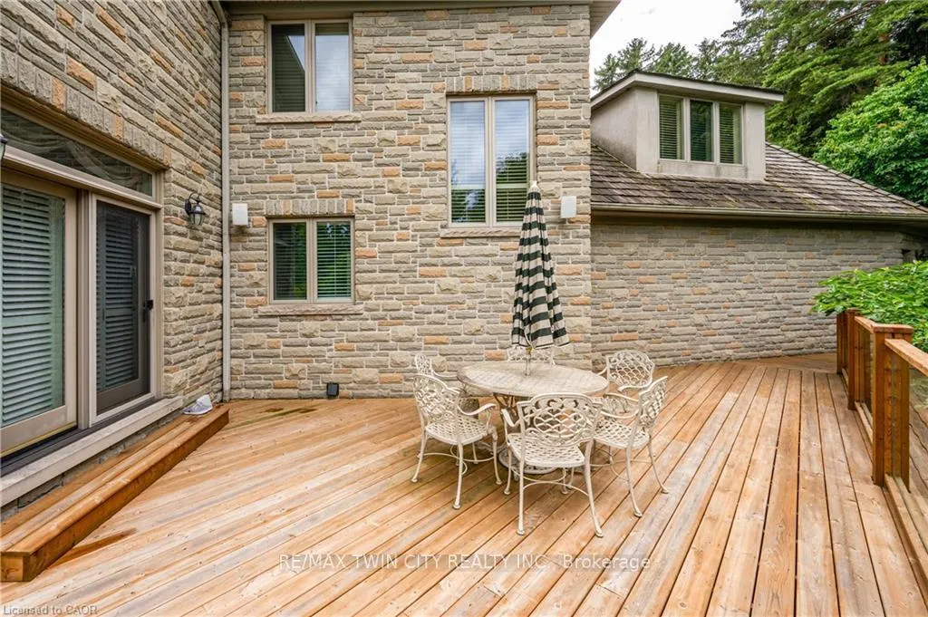 Photo 40 of 338 River Oak Place, Waterloo — HOMEH