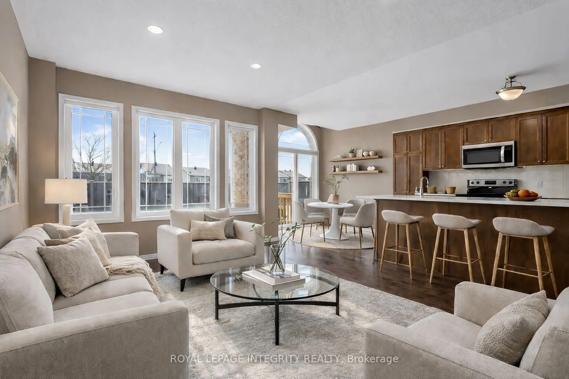 Photo 11 of 672 Pepperville Crescent E, Ottawa, Kanata - Emerald Meadows/Trailwest — HOMEH