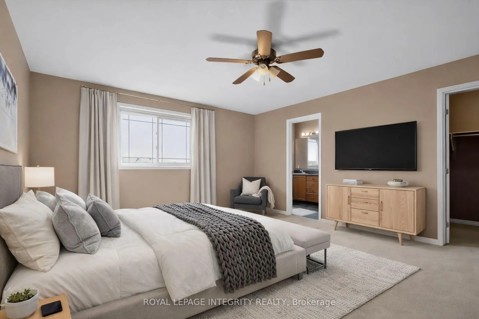 Photo 14 of 672 Pepperville Crescent E, Ottawa, Kanata - Emerald Meadows/Trailwest — HOMEH