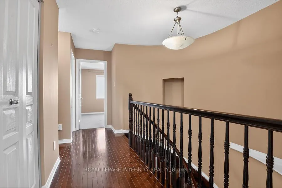 Photo 18 of 672 Pepperville Crescent E, Ottawa, Kanata - Emerald Meadows/Trailwest — HOMEH