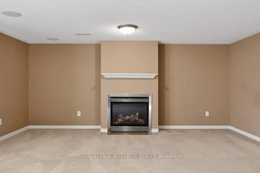 Photo 24 of 672 Pepperville Crescent E, Ottawa, Kanata - Emerald Meadows/Trailwest — HOMEH