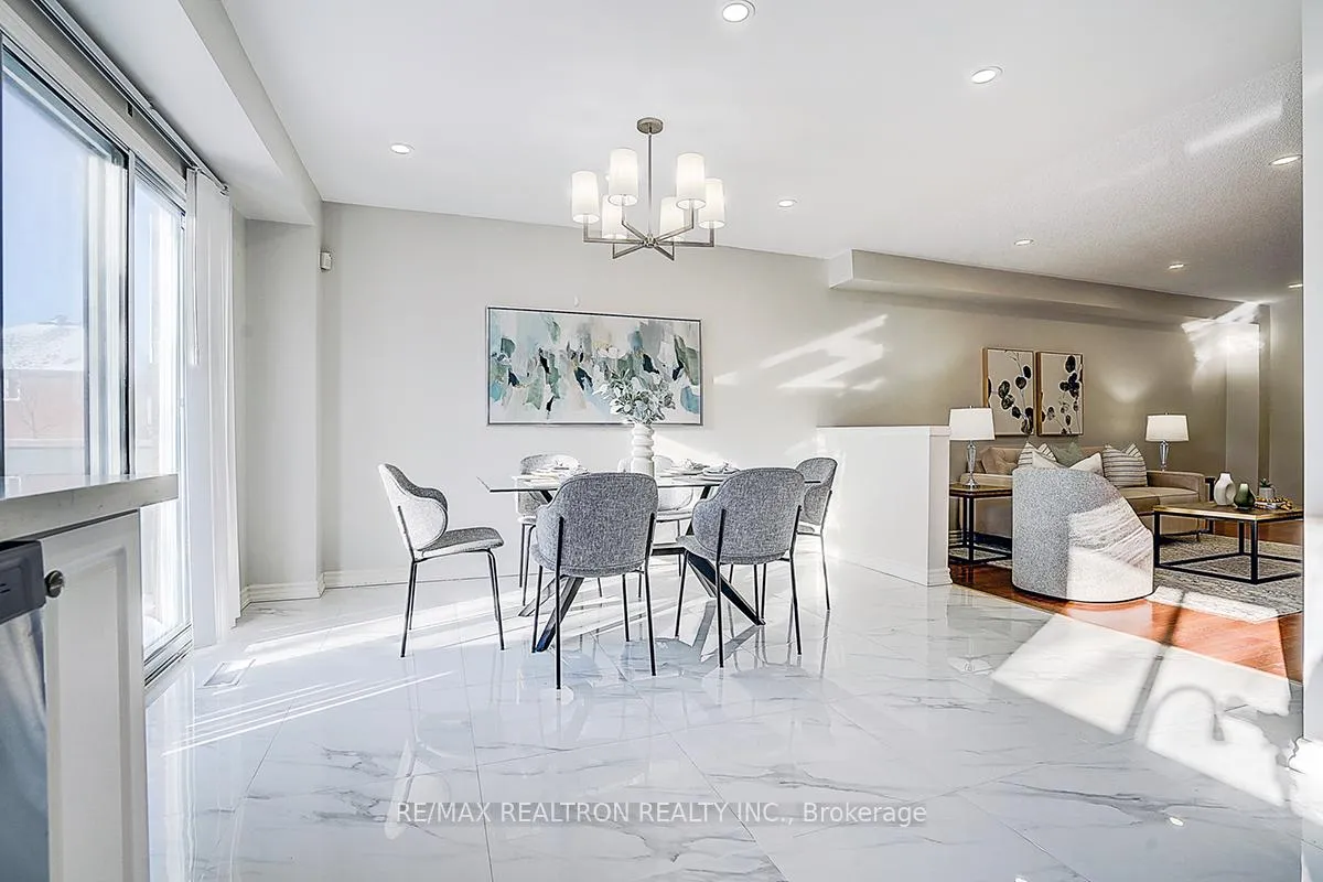Photo 17 of 175 Trail Ridge Lane, Markham, Berczy — HOMEH