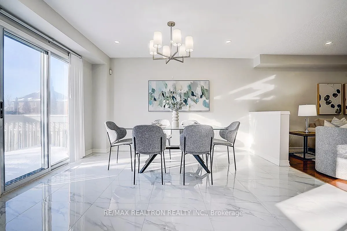 Photo 18 of 175 Trail Ridge Lane, Markham, Berczy — HOMEH
