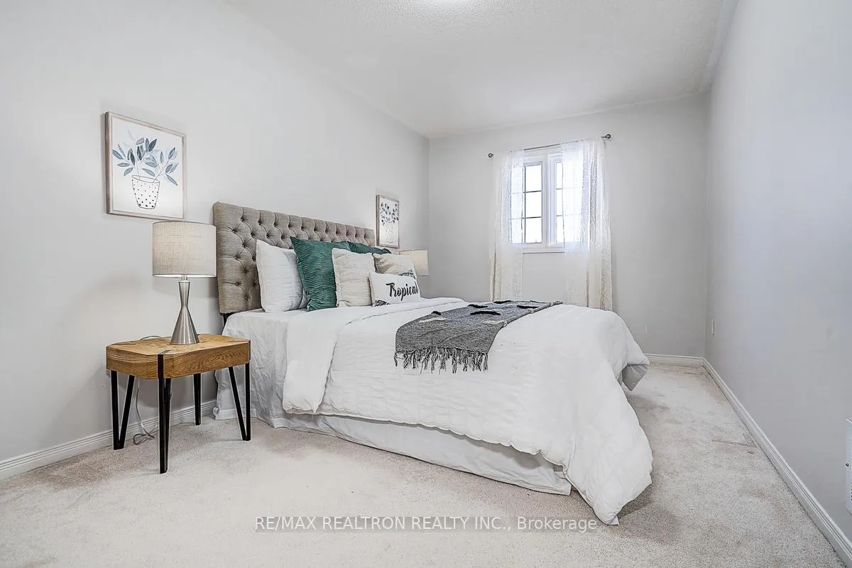 Photo 35 of 175 Trail Ridge Lane, Markham, Berczy — HOMEH