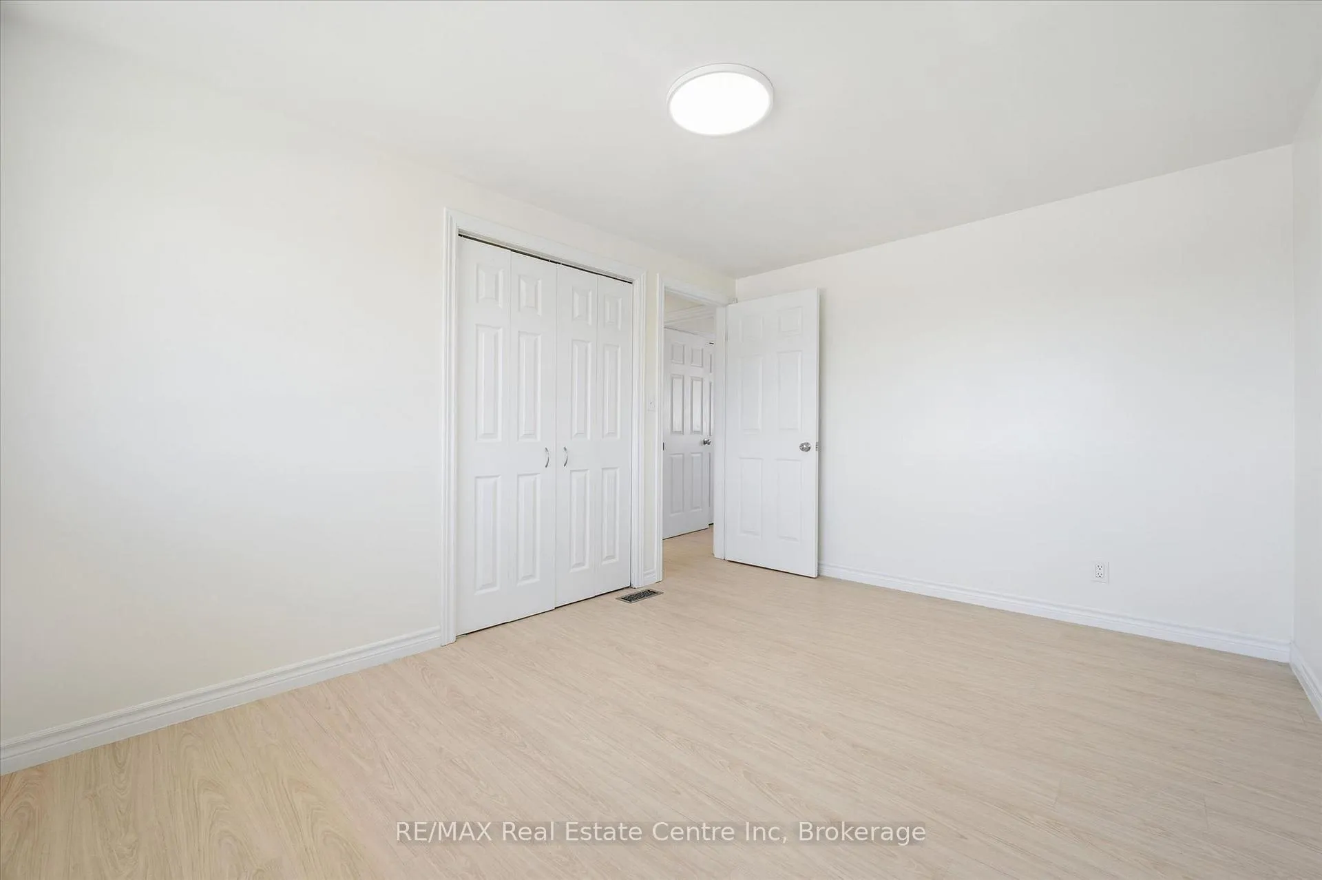 Photo 25 of 6 Eastview Road, Guelph, Grange Road — HOMEH