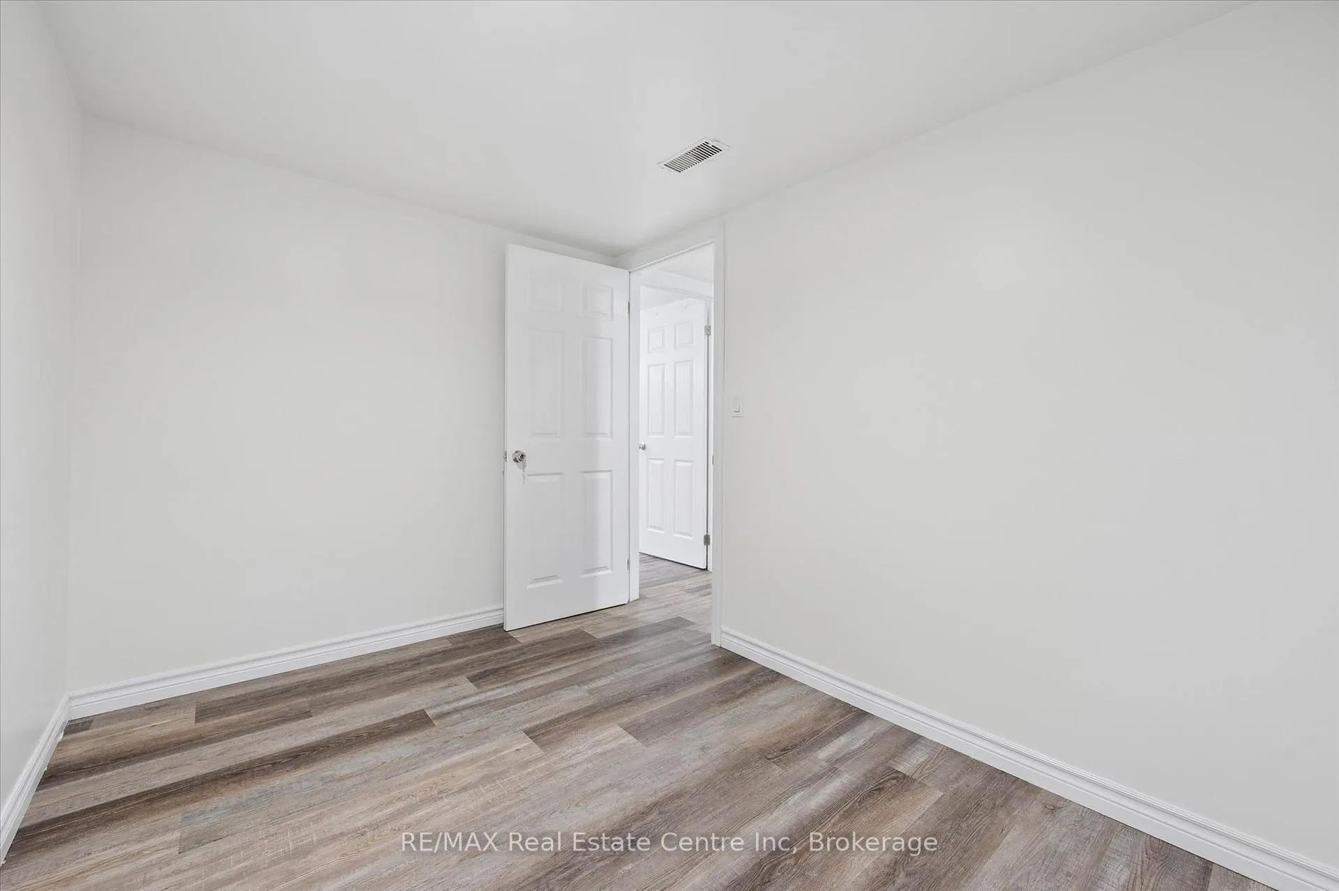 Photo 43 of 6 Eastview Road, Guelph, Grange Road — HOMEH