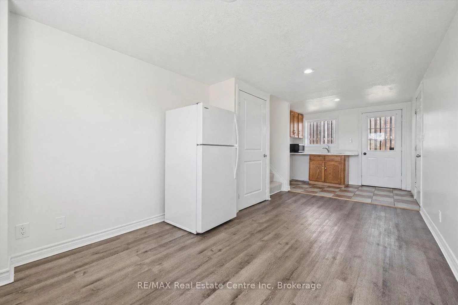 Photo 37 of 6 Eastview Road, Guelph, Grange Road — HOMEH