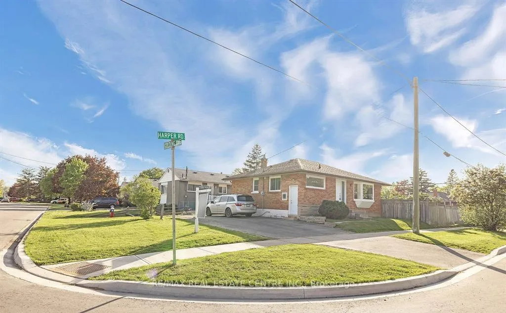 Photo 7 of Unit Basement, 4 Harper Road, Brampton, Brampton East — HOMEH