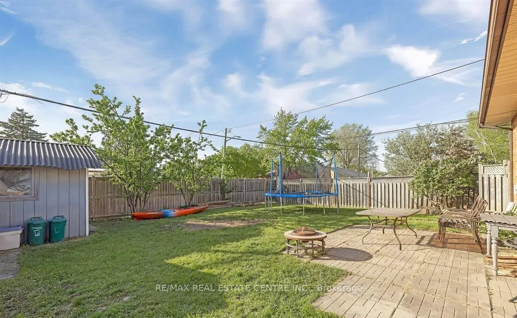 Photo 8 of Unit Basement, 4 Harper Road, Brampton, Brampton East — HOMEH