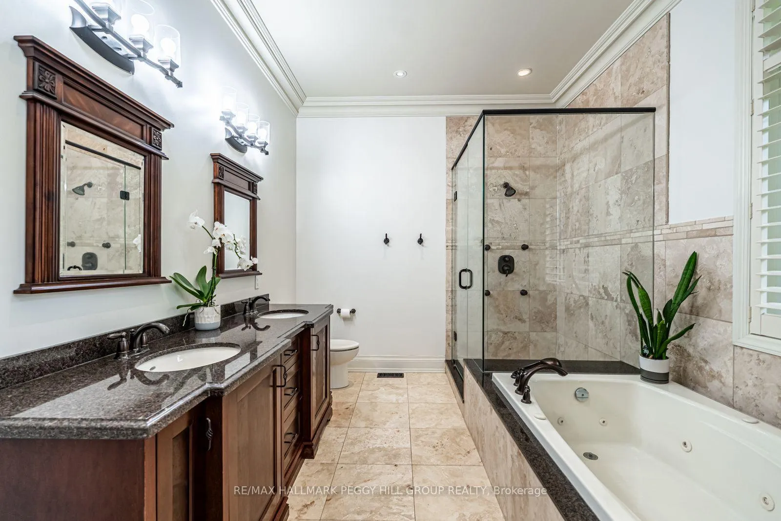 Photo 9 of 32 Gallagher Crescent, Springwater, Midhurst — HOMEH