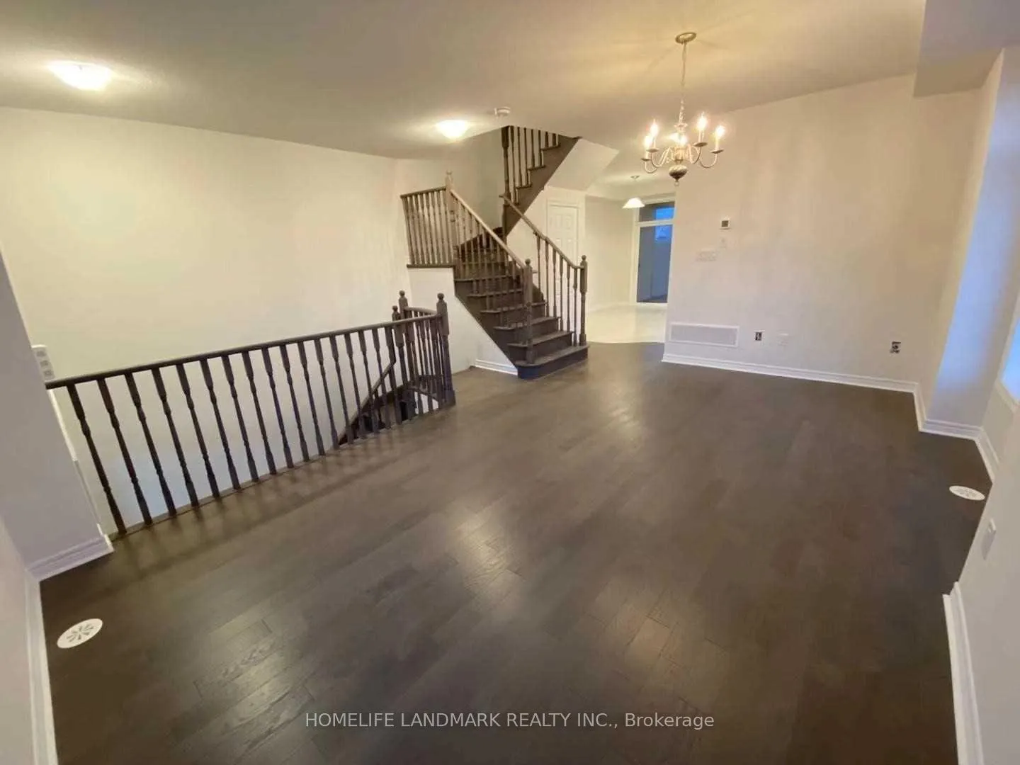 Photo 5 of 81 Grand Trunk Avenue, Vaughan, Patterson — HOMEH