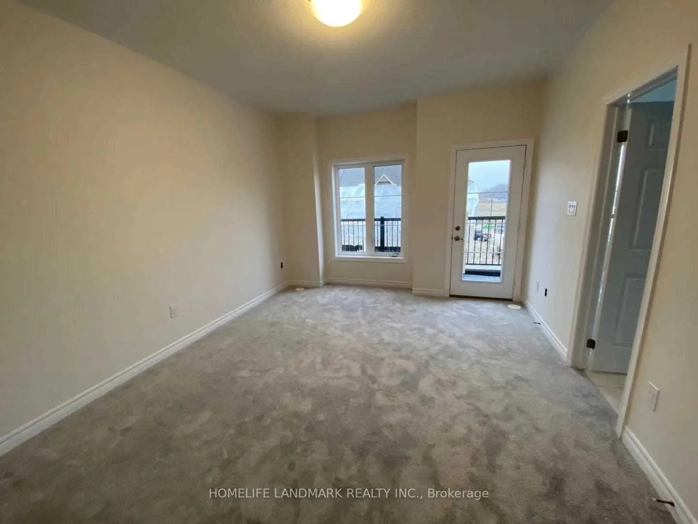 Photo 9 of 81 Grand Trunk Avenue, Vaughan, Patterson — HOMEH