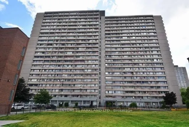 Front of Unit 1703, 10 Sunny Glenway Way