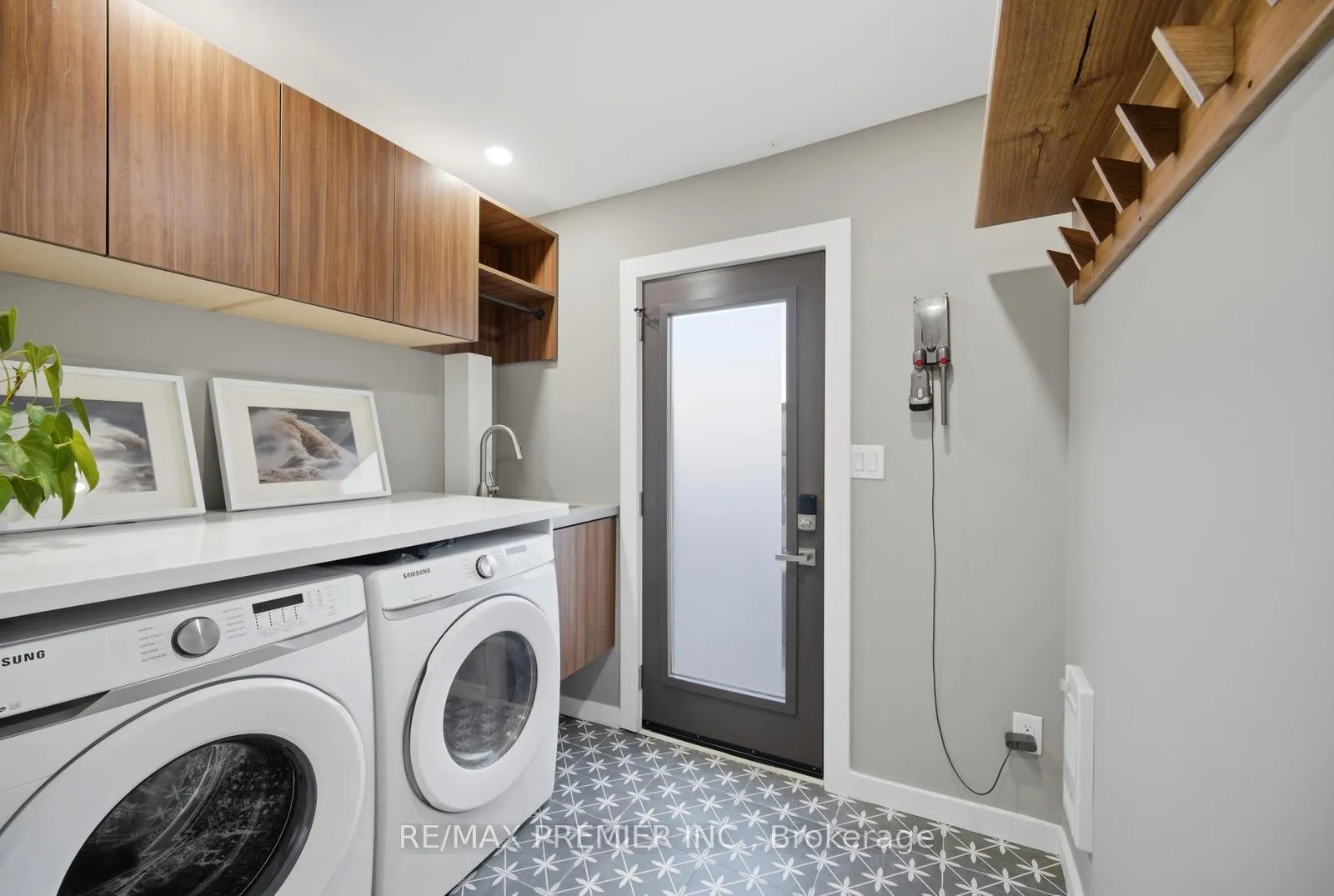 Photo 17 of 127 Ascot Avenue, Toronto, Corso Italia-Davenport — HOMEH