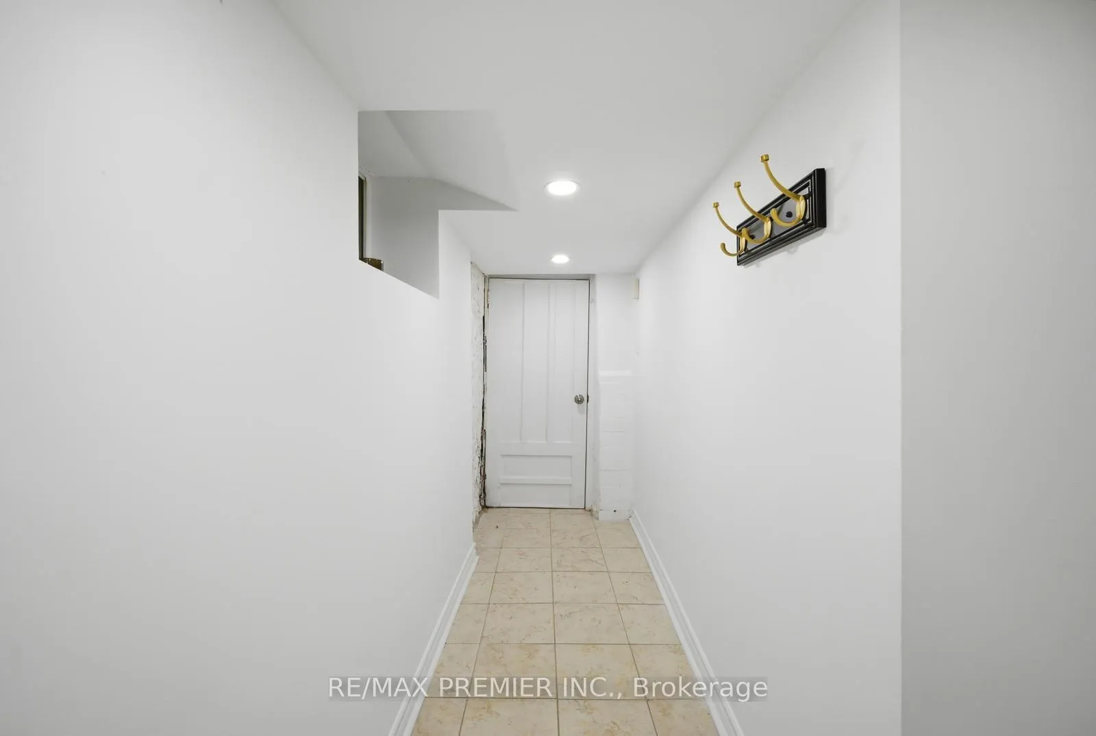 Photo 26 of 127 Ascot Avenue, Toronto, Corso Italia-Davenport — HOMEH