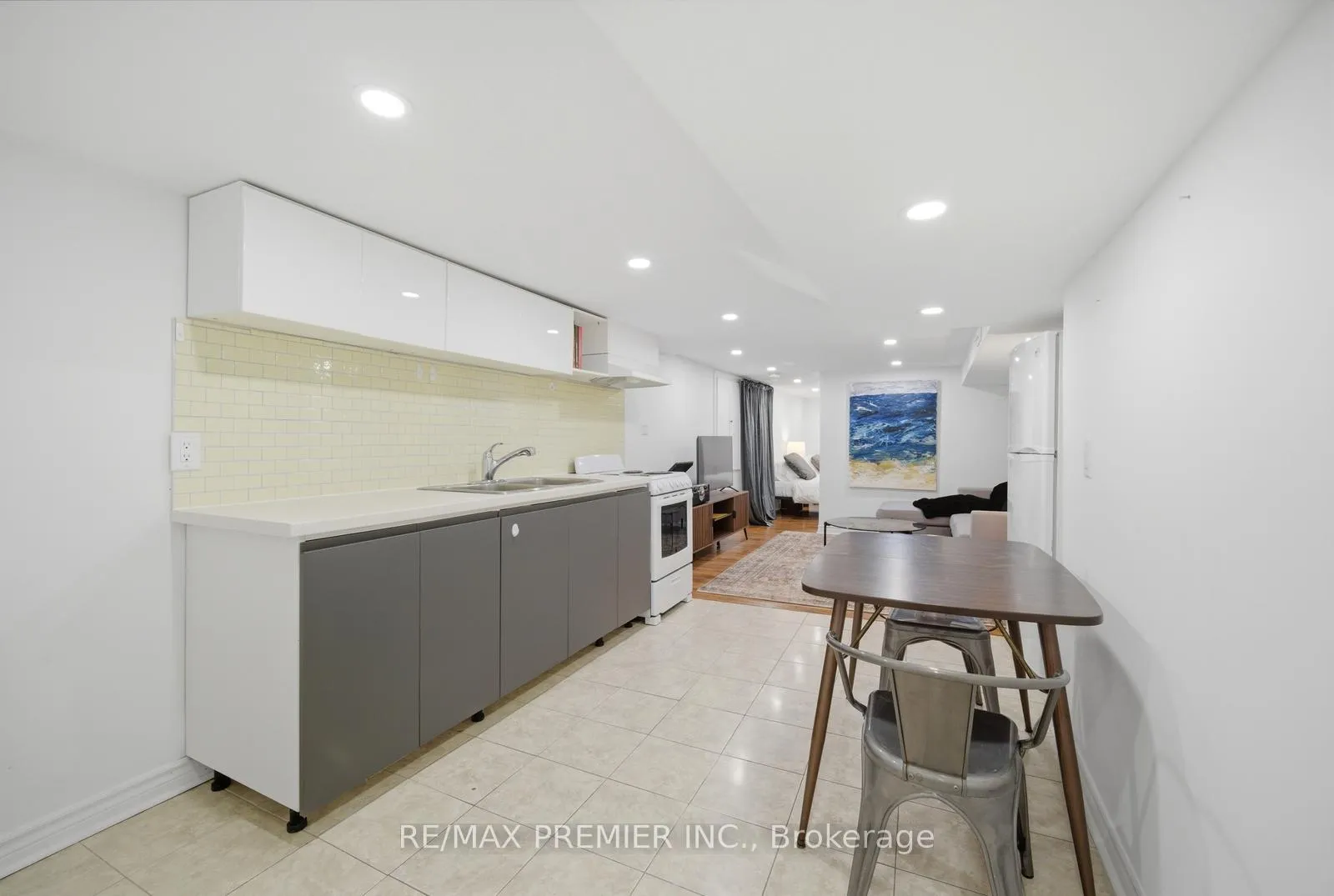 Photo 27 of 127 Ascot Avenue, Toronto, Corso Italia-Davenport — HOMEH