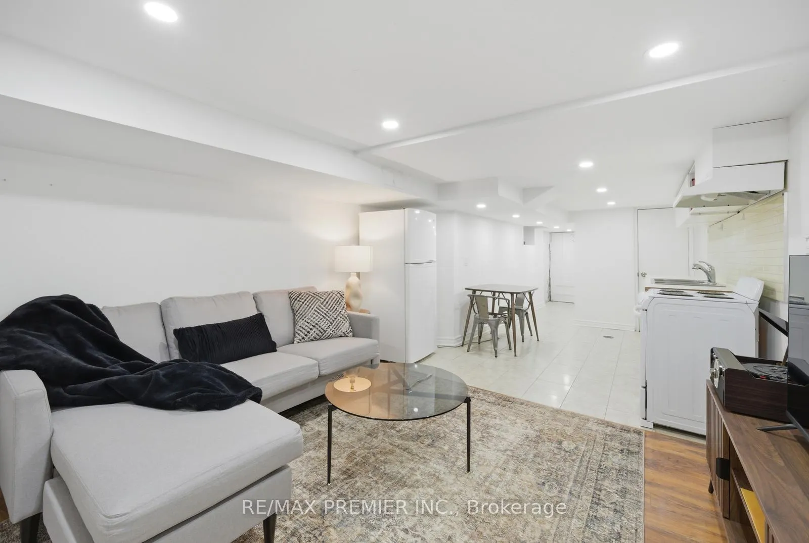 Photo 30 of 127 Ascot Avenue, Toronto, Corso Italia-Davenport — HOMEH