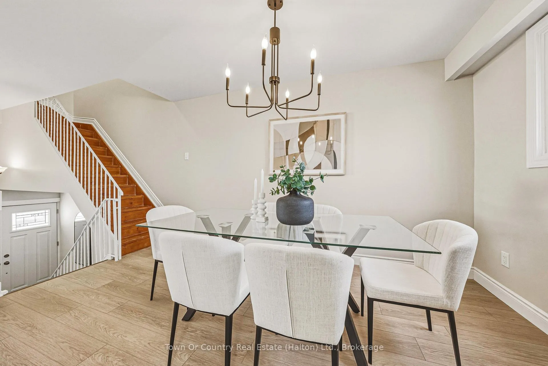 Photo 5 of Unit 2, 64 Bronte Street S, Milton, Old Milton — HOMEH