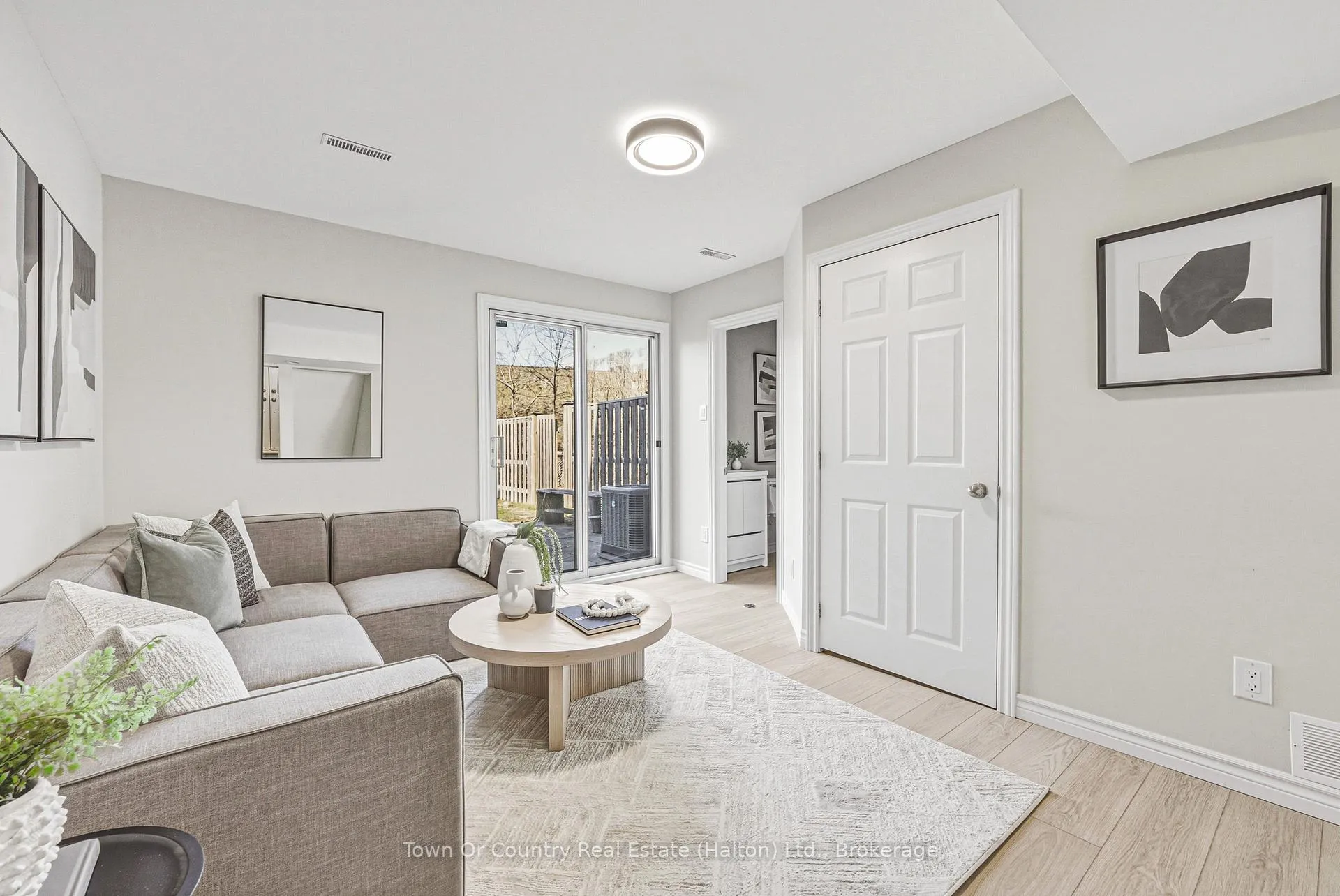 Photo 17 of Unit 2, 64 Bronte Street S, Milton, Old Milton — HOMEH
