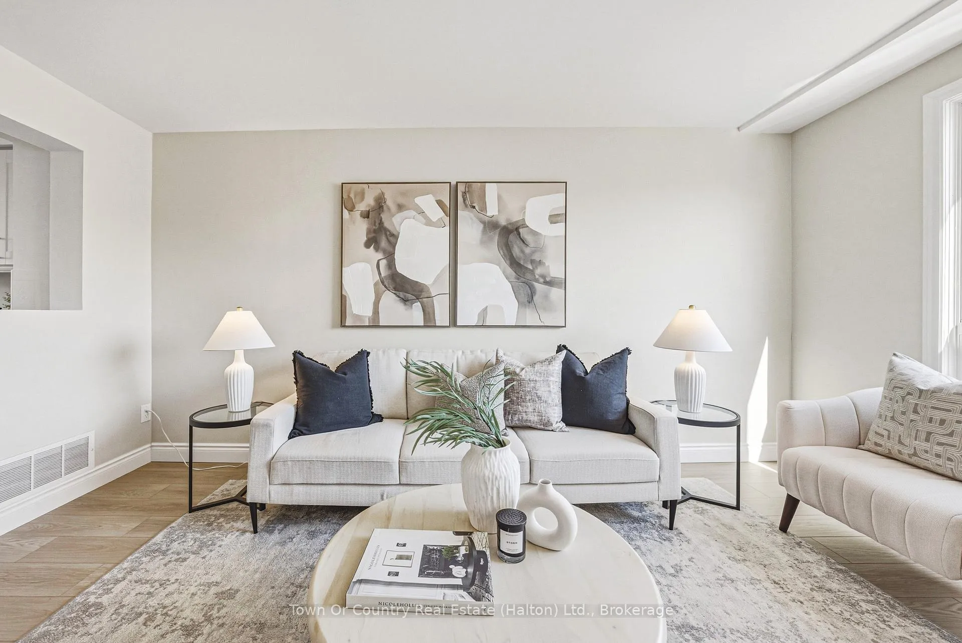 Photo 20 of Unit 2, 64 Bronte Street S, Milton, Old Milton — HOMEH
