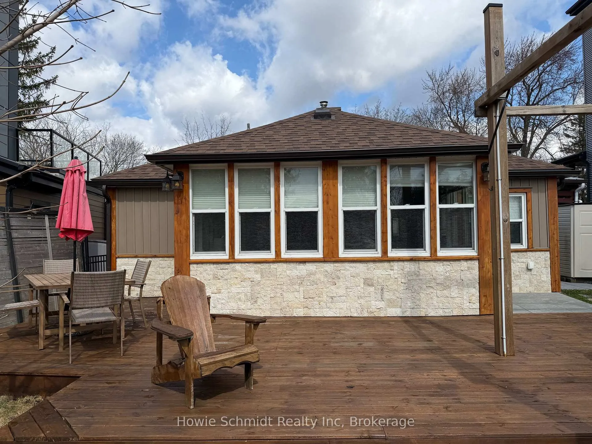 Photo 6 of 50 Holly Trail, Puslinch, Puslinch Lake Settlement Areas — HOMEH