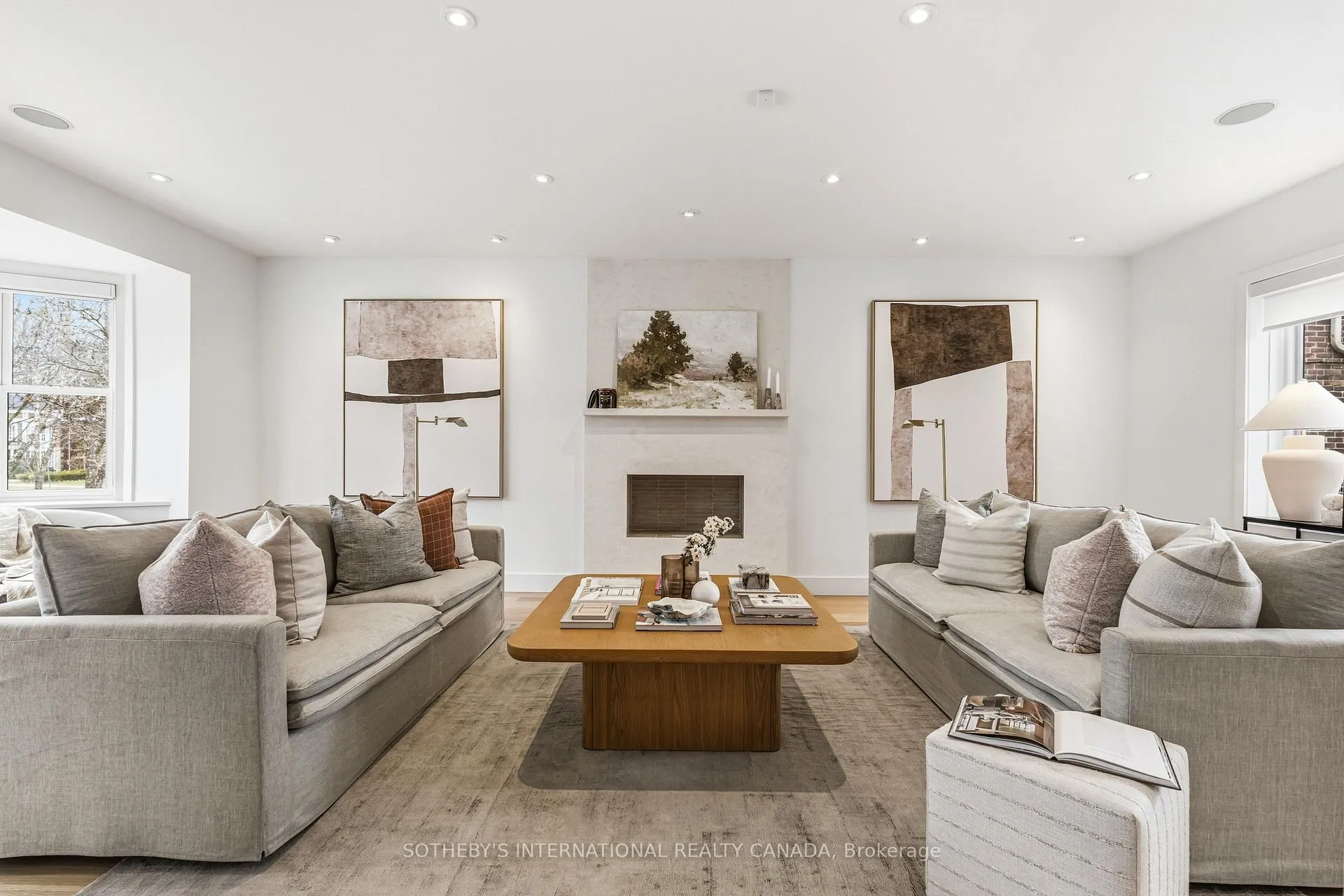 Photo 3 of 12 Highland Crescent, Toronto, Rosedale-Moore Park — HOMEH