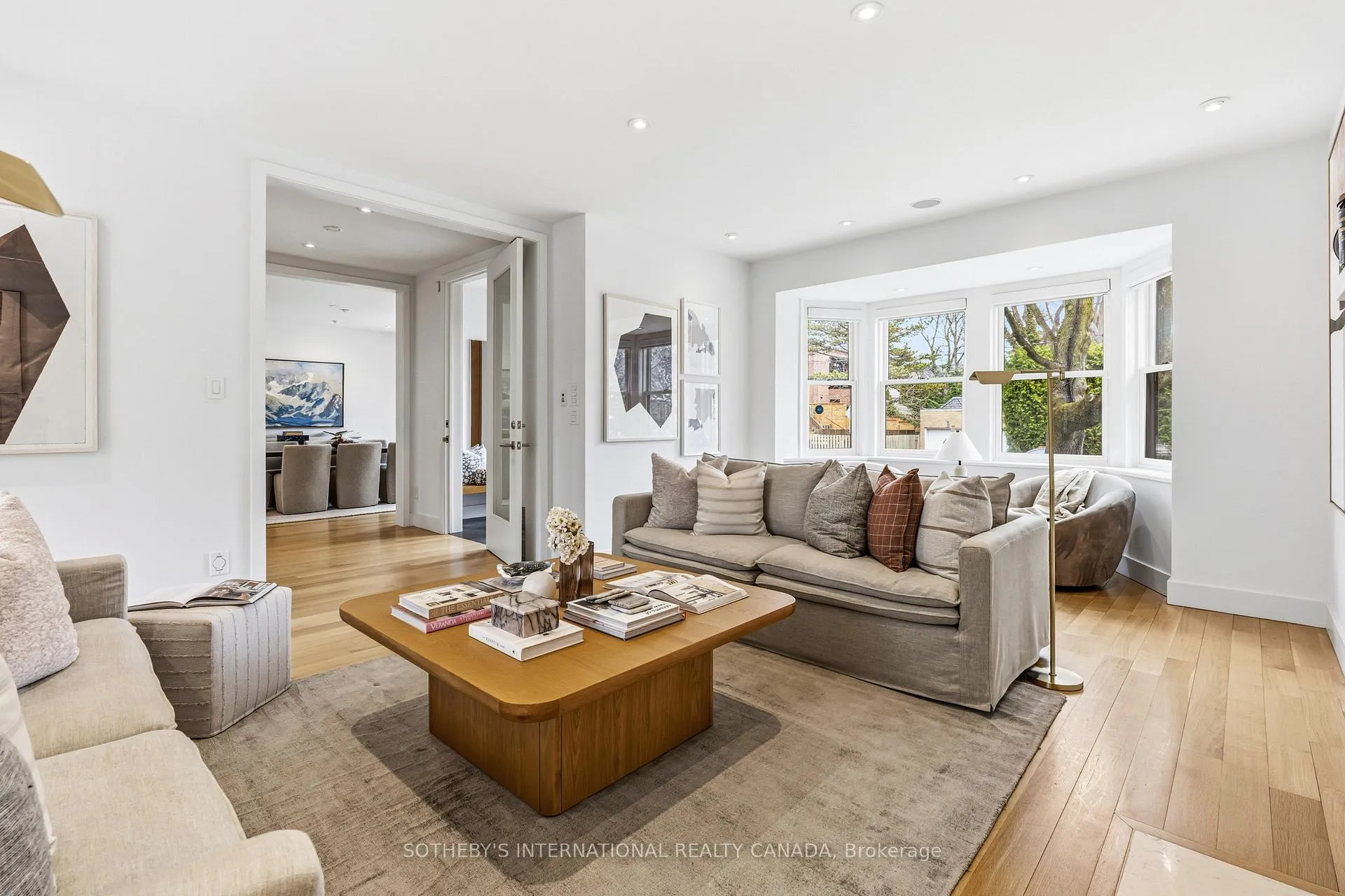 Photo 4 of 12 Highland Crescent, Toronto, Rosedale-Moore Park — HOMEH