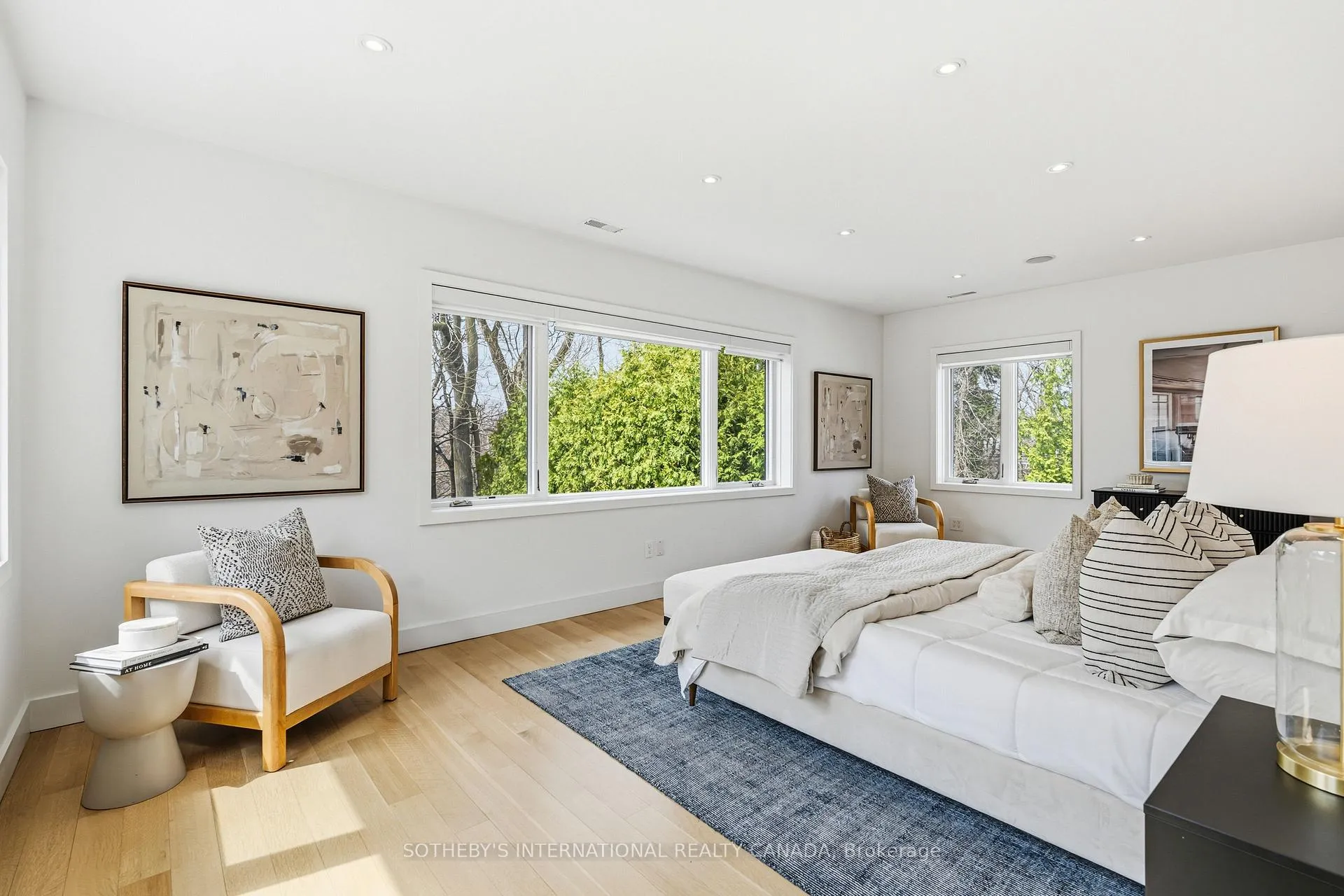 Photo 12 of 12 Highland Crescent, Toronto, Rosedale-Moore Park — HOMEH