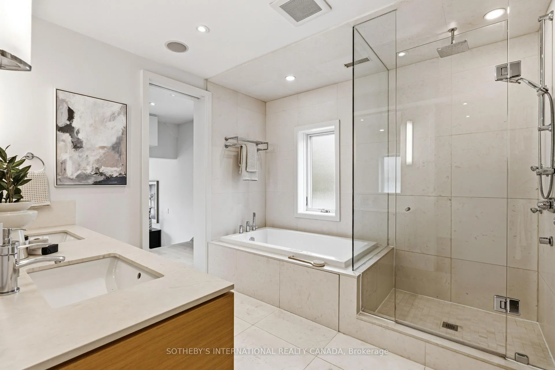 Photo 13 of 12 Highland Crescent, Toronto, Rosedale-Moore Park — HOMEH