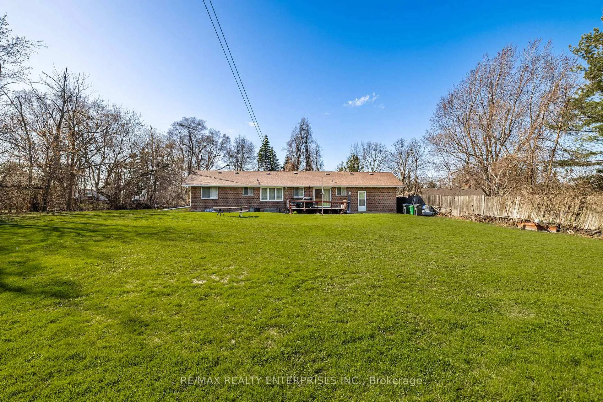 Photo 3 of 2739 Embleton Road, Brampton, Bram West — HOMEH