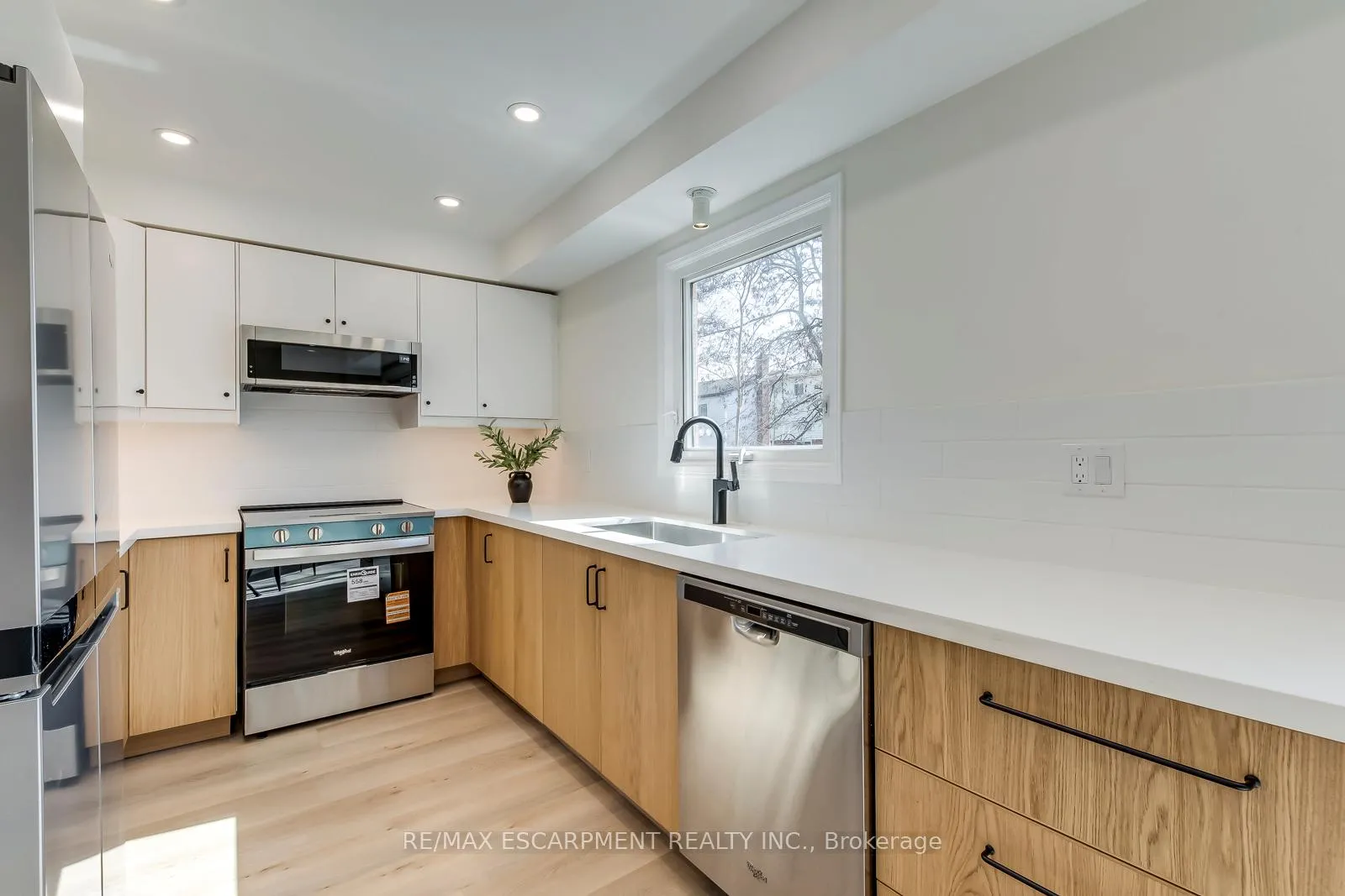 Photo 11 of 3184 Renton Road, Burlington, Headon — HOMEH