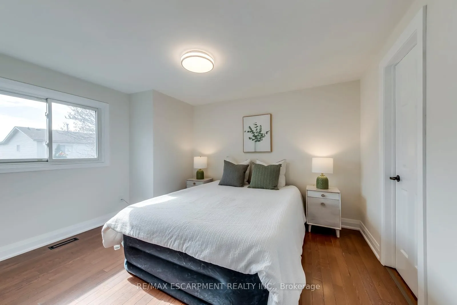 Photo 25 of 3184 Renton Road, Burlington, Headon — HOMEH