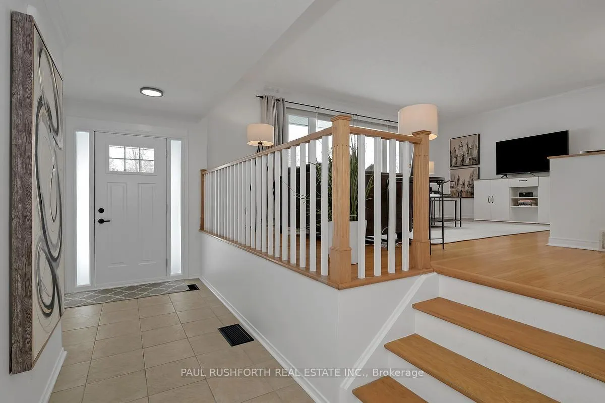 Photo 5 of 34 Beverly Street, Ottawa, Stittsville (Central) — HOMEH