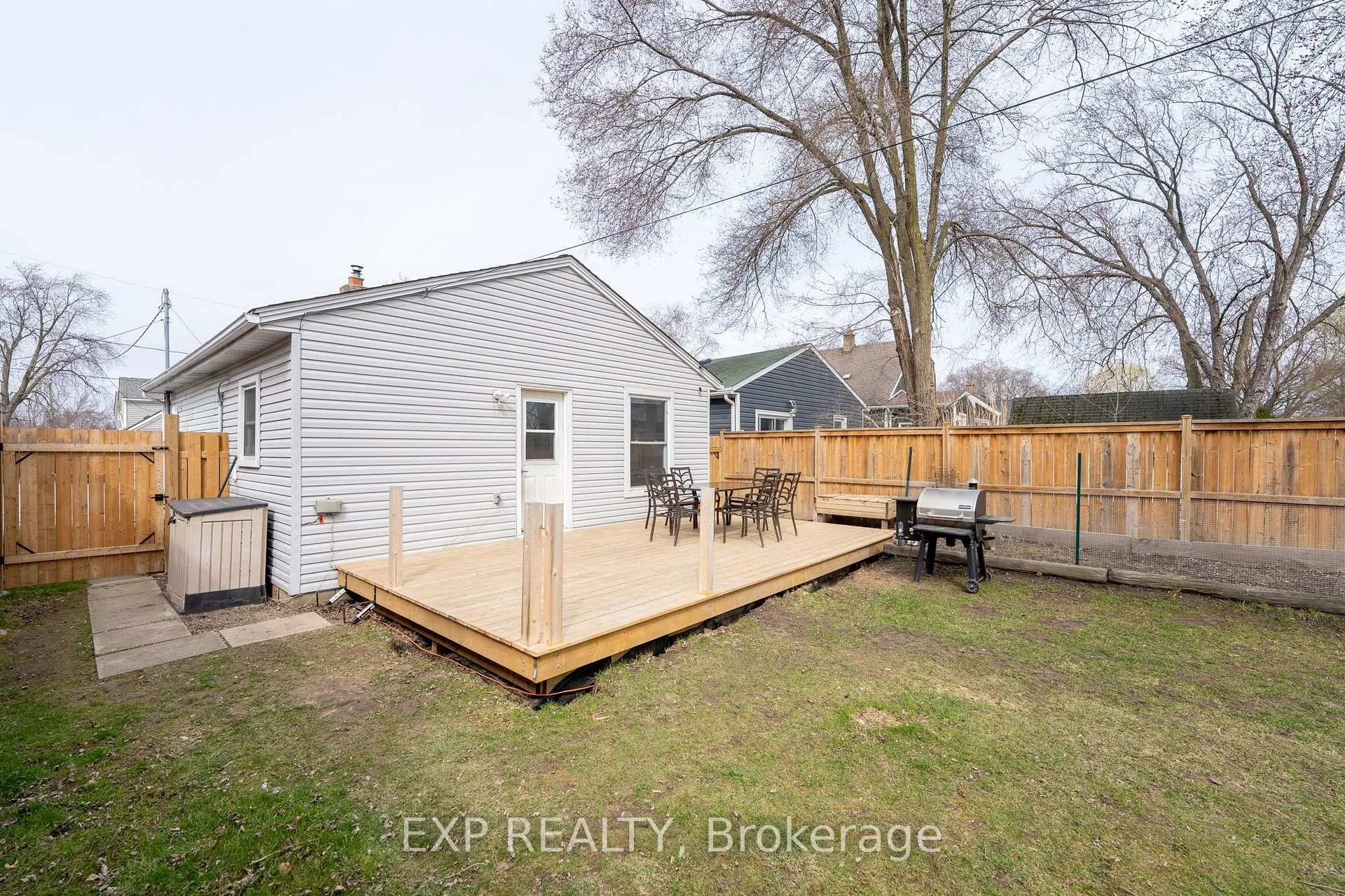 Photo 25 of 32 Alexandra Boulevard, St. Catharines, Secord Woods — HOMEH