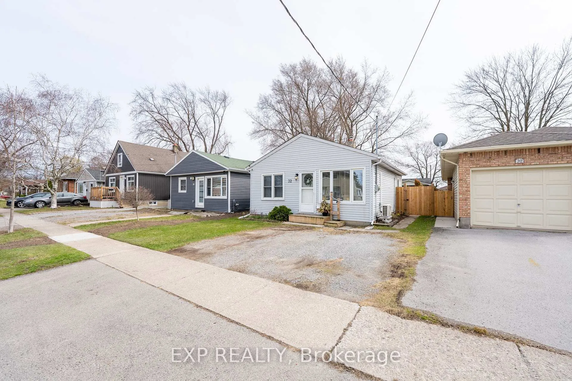 Photo 28 of 32 Alexandra Boulevard, St. Catharines, Secord Woods — HOMEH