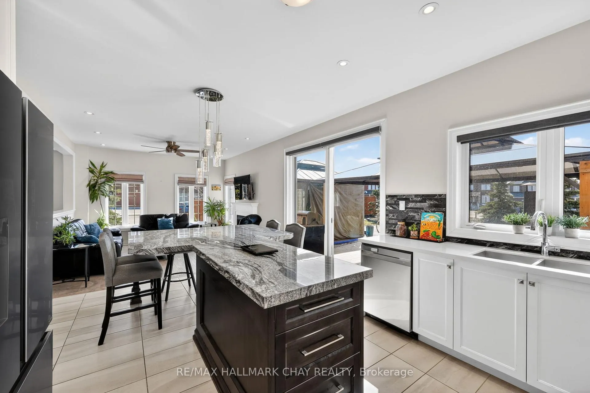 Photo 12 of 2 Cypress Point Street, Barrie, Holly — HOMEH