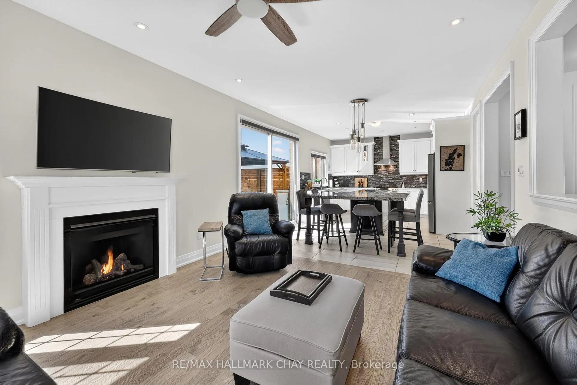 Photo 14 of 2 Cypress Point Street, Barrie, Holly — HOMEH
