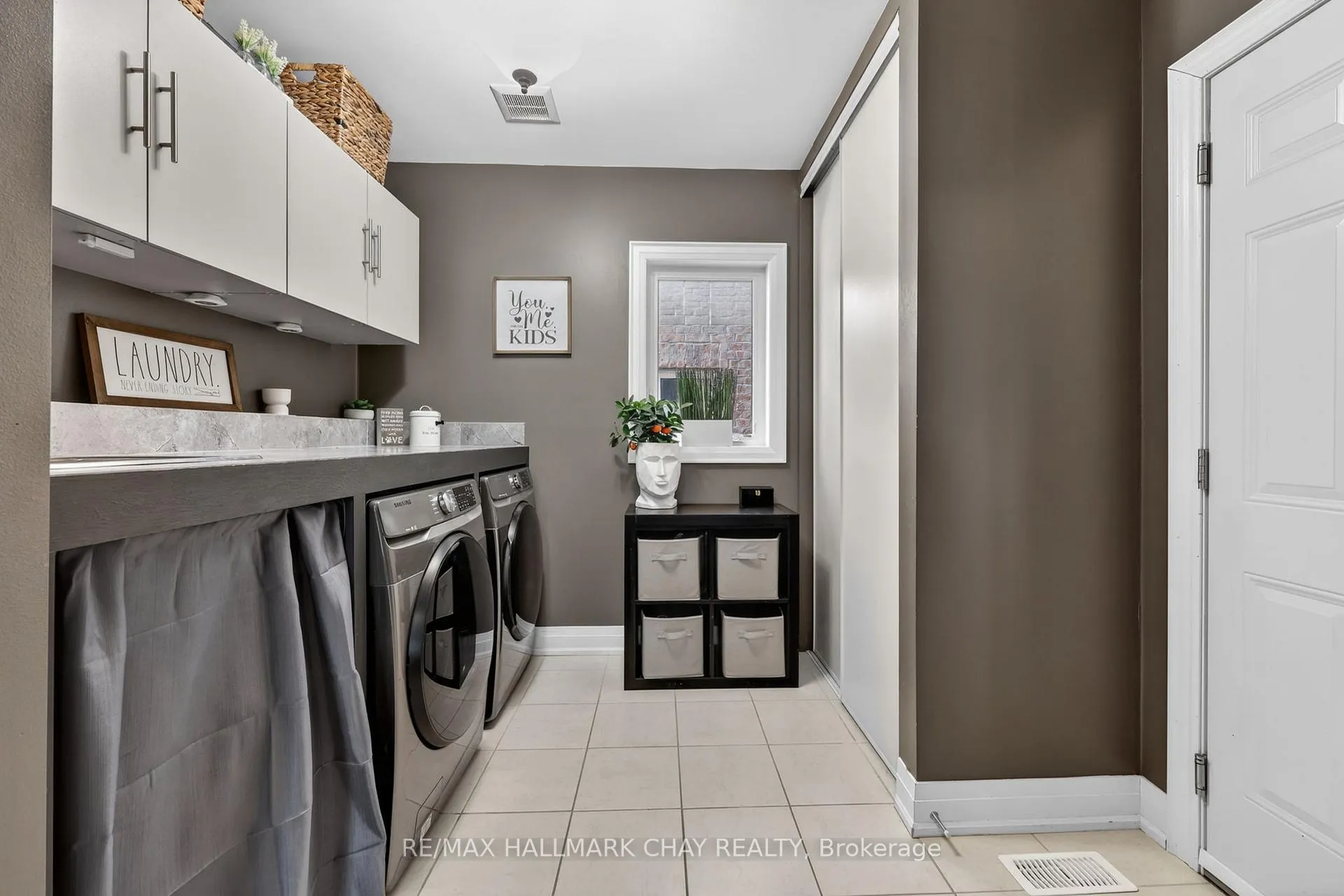 Photo 34 of 2 Cypress Point Street, Barrie, Holly — HOMEH