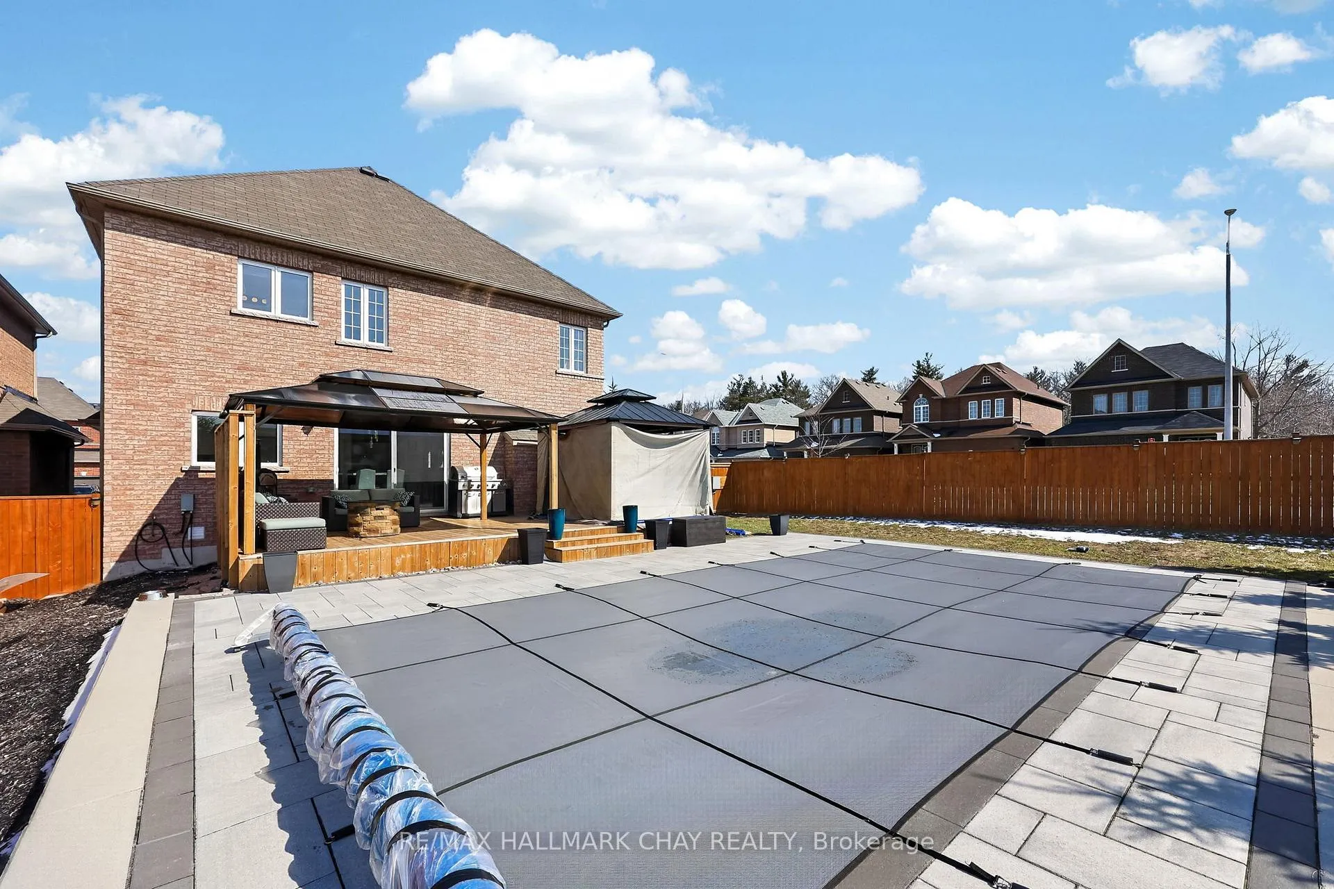 Photo 46 of 2 Cypress Point Street, Barrie, Holly — HOMEH