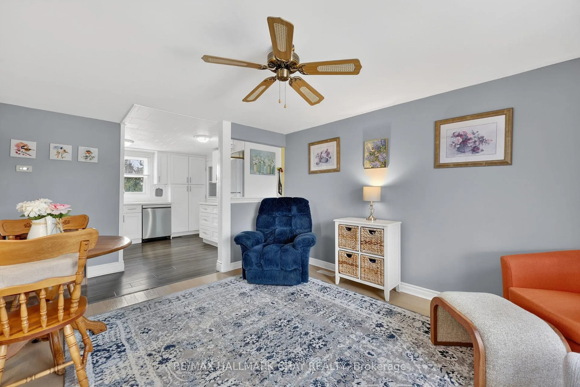 Photo 4 of 27 Alexander Road, Orillia — HOMEH