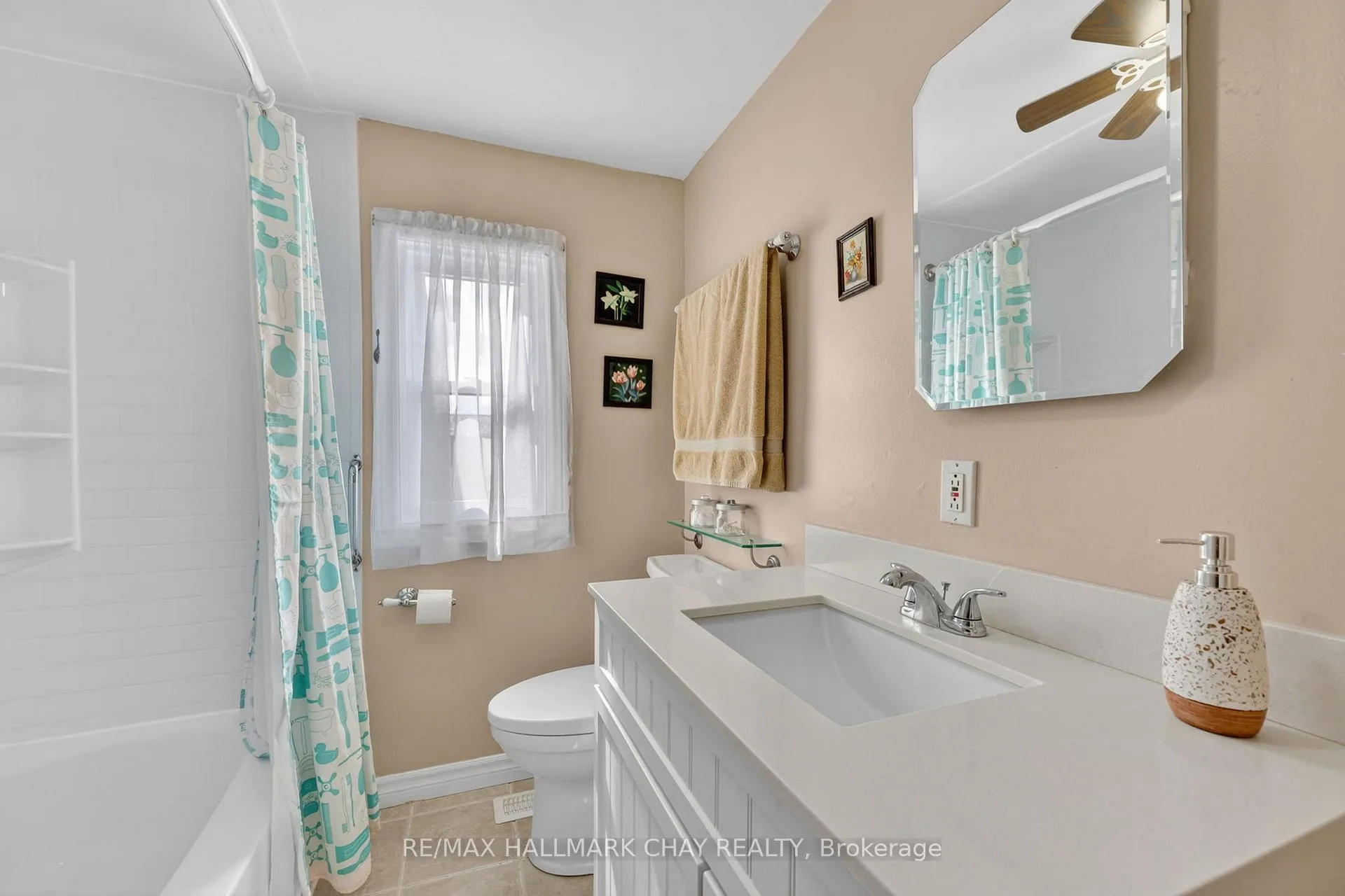 Photo 17 of 27 Alexander Road, Orillia — HOMEH