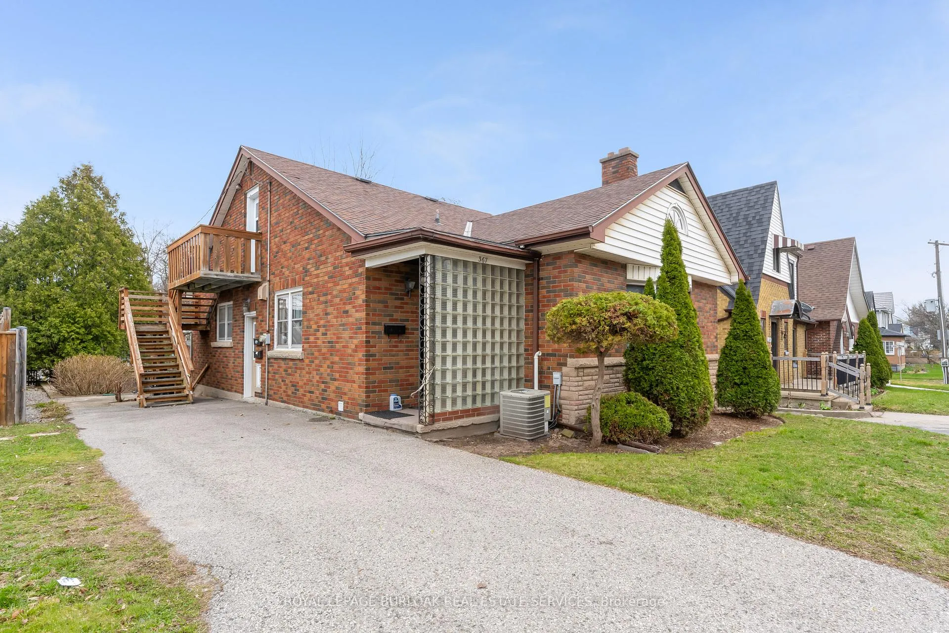 Photo 2 of 367 Norfolk Street N, Norfolk, Simcoe — HOMEH